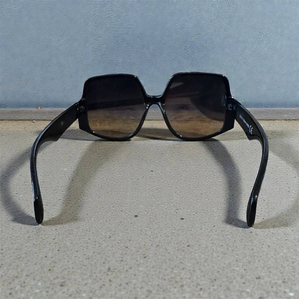 Chic Dark Brown Sunglasses